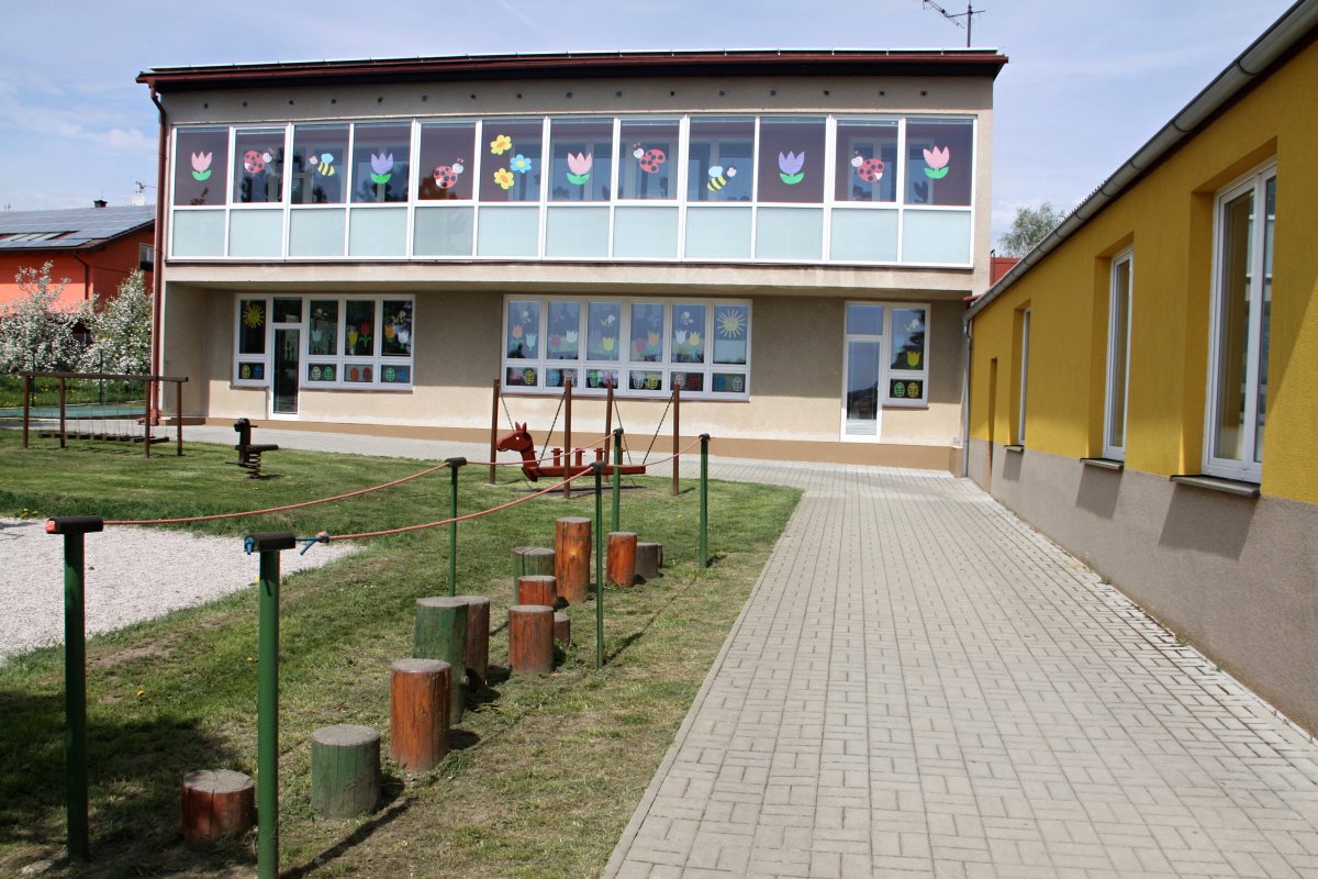 budova 002